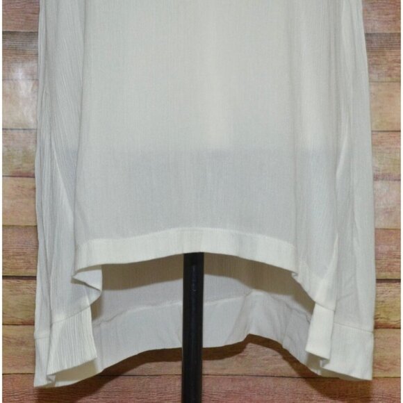 Ellen Tracy Size M Cream Very Short Sleeve Tunic Top Gauzy Cutout V-Neck Neutral - Picture 4 of 11